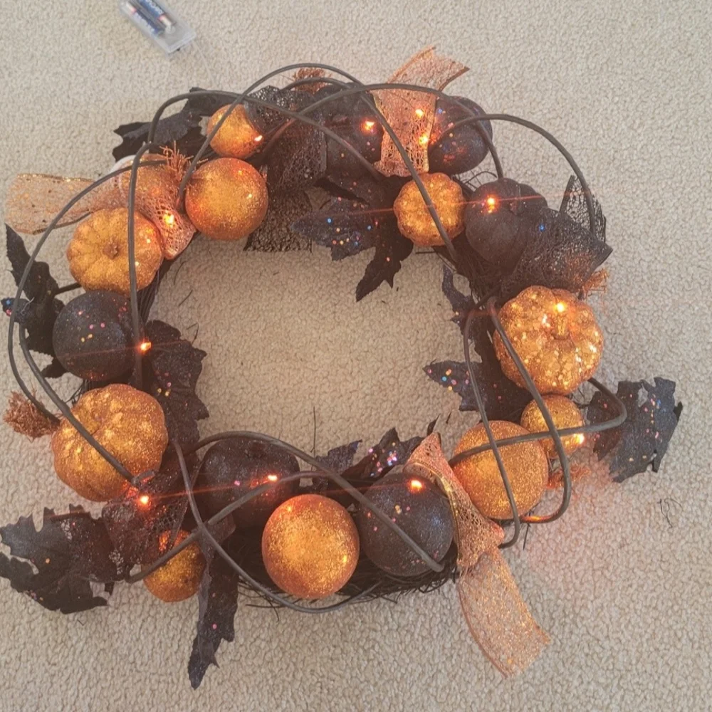New Holiday Home LED Light up Fall Orange/Black Pumpkin Wreath HALLOWEEN